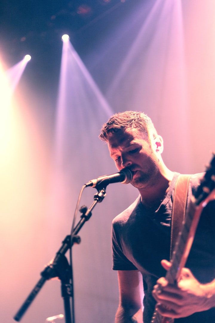 rubadur sjunger live på mingel eller middagsevent – akustisk livemusik till fest
